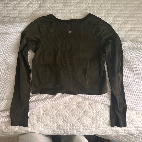 lululemon athletica Tops - lululemon athletica Women's Olive Long Sleeve Cropped Jacket